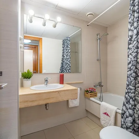 Apart-rent Milleni Ii 8010 Apartamento Rosas