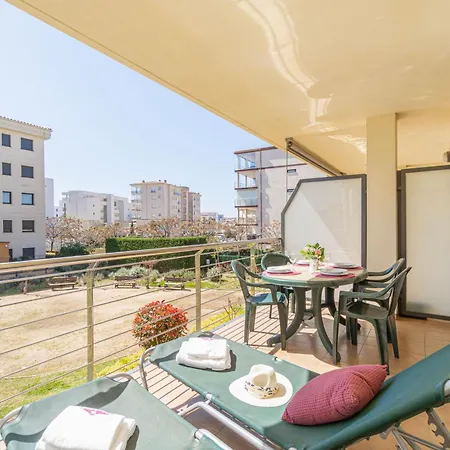 Apart-rent Milleni Ii 8010 Apartamento Rosas